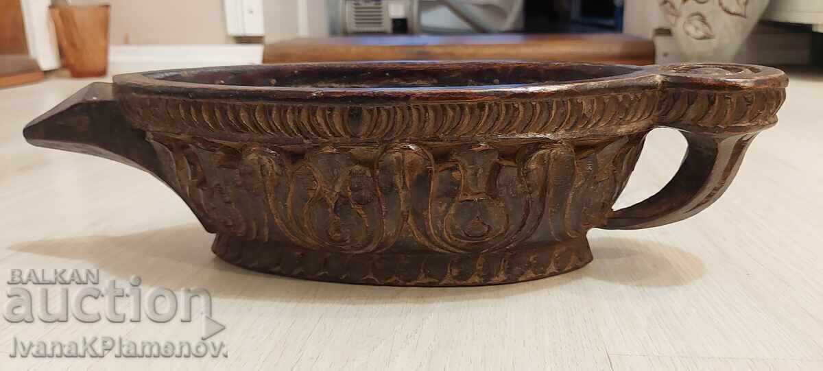 Sculptură în lemn mojar medical antic masiv pentru cunoscători cu preț € 85.00 | 166.25 BGN