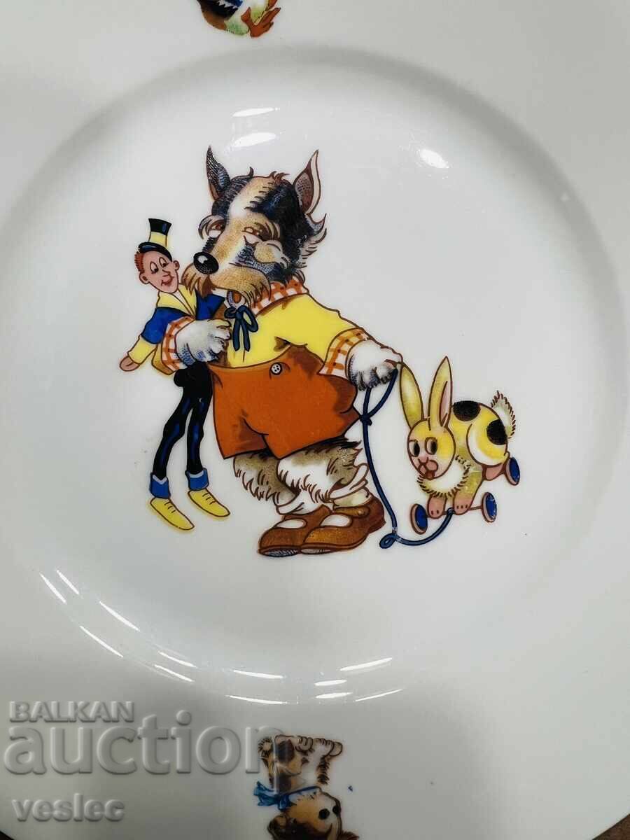 Стара порцеланова Чиния Детски Мотиви Детска Бавария с цена 80.00 лв. | € 40.90 Стара порцеланова Чиния Детски Мотиви Детска Бавария с цена 80.00 лв. | € 40.90