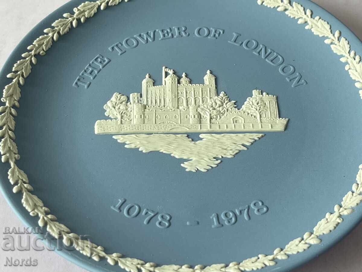 Licitație Wedgwood. Farfurie de colecție The Tower of London Licitație Wedgwood. Farfurie de colecție The Tower of London