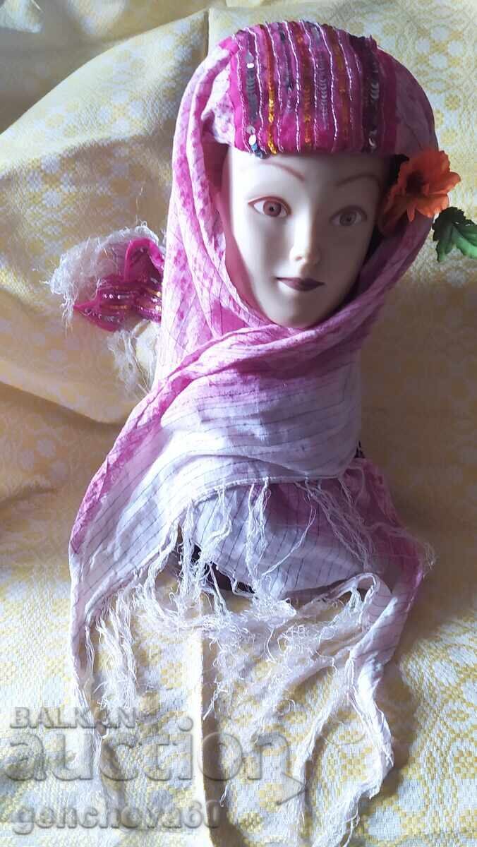 Етно забрадка с мъниста и пайети Етно забрадка с мъниста и пайети