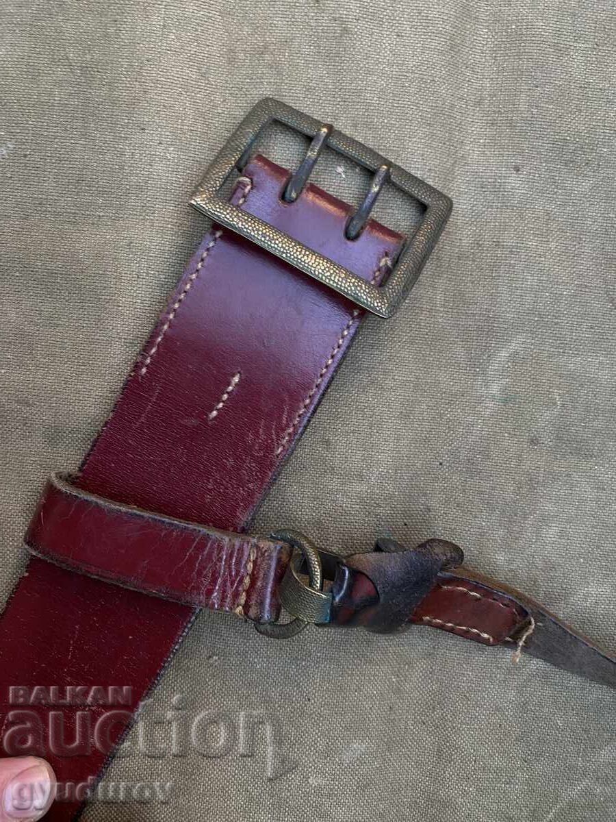 Centură - roșu cu preț 25.00 BGN | € 12.78 Centură - roșu cu preț 25.00 BGN | € 12.78