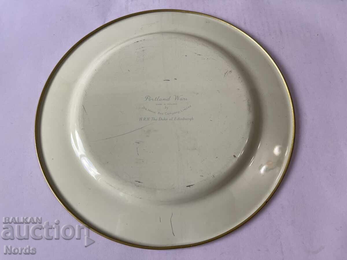 Аукцион Английска метална чиния Аукцион Английска метална чиния