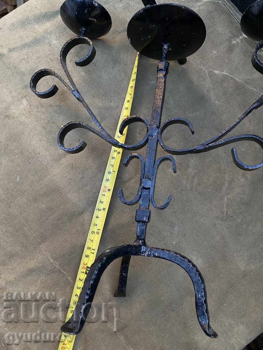 Sfeşnic cu preț € 5.11 | 9.99 BGN Sfeşnic cu preț € 5.11 | 9.99 BGN