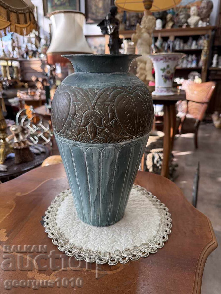 Παράδοση Χάλκινο βάζο Νο. 7728 Παράδοση Χάλκινο βάζο Νο. 7728