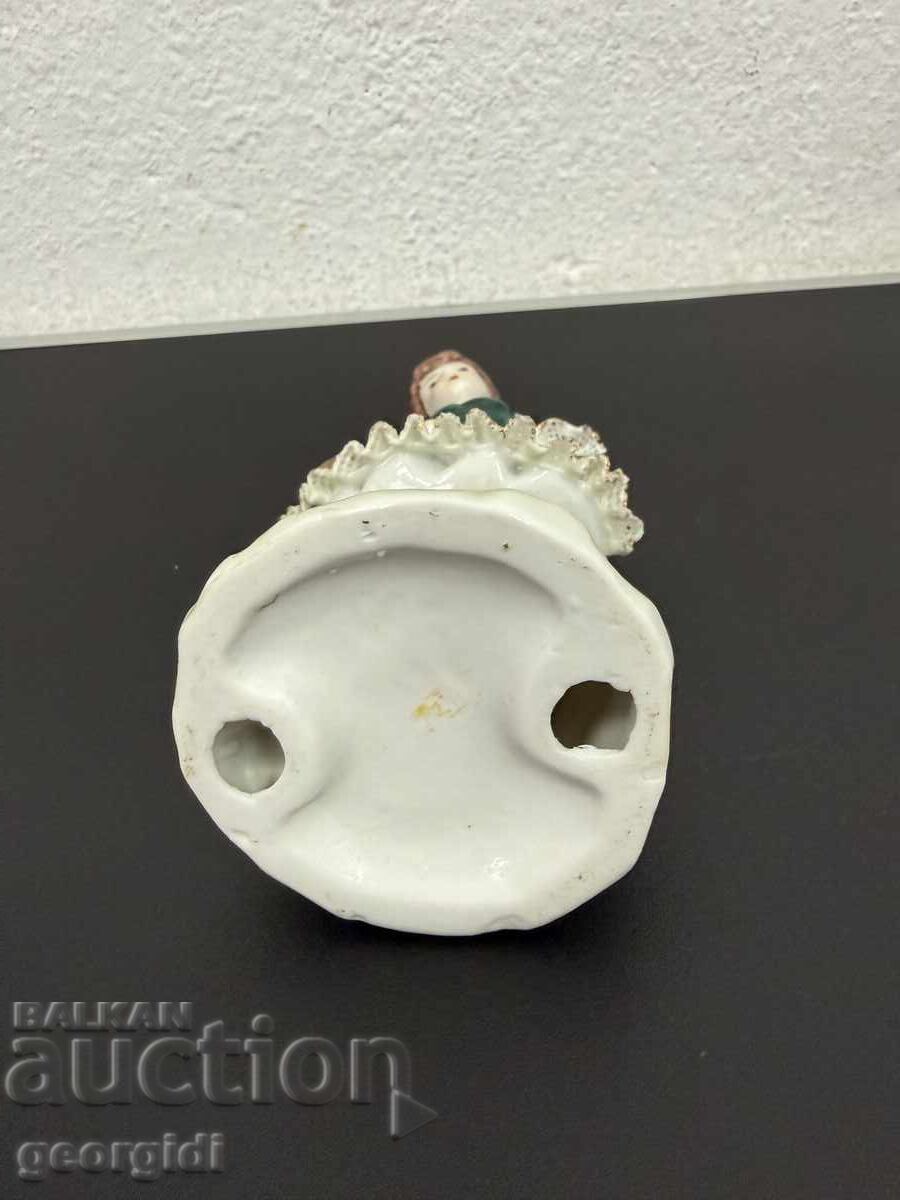 Ζωγραφισμένη πορσελάνινη φιγούρα. Νο. 7725 - 7