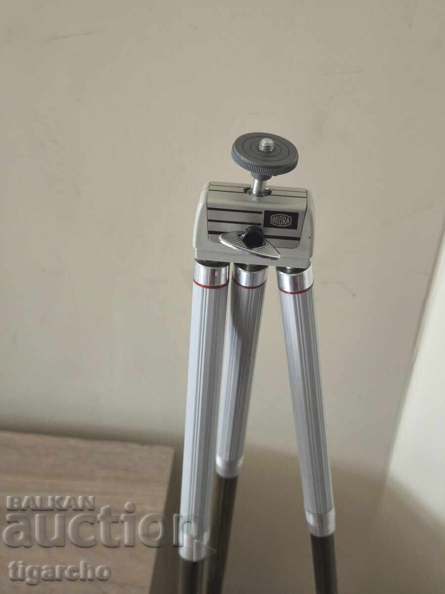 Livrarea Trepied pentru aparat foto Livrarea Trepied pentru aparat foto