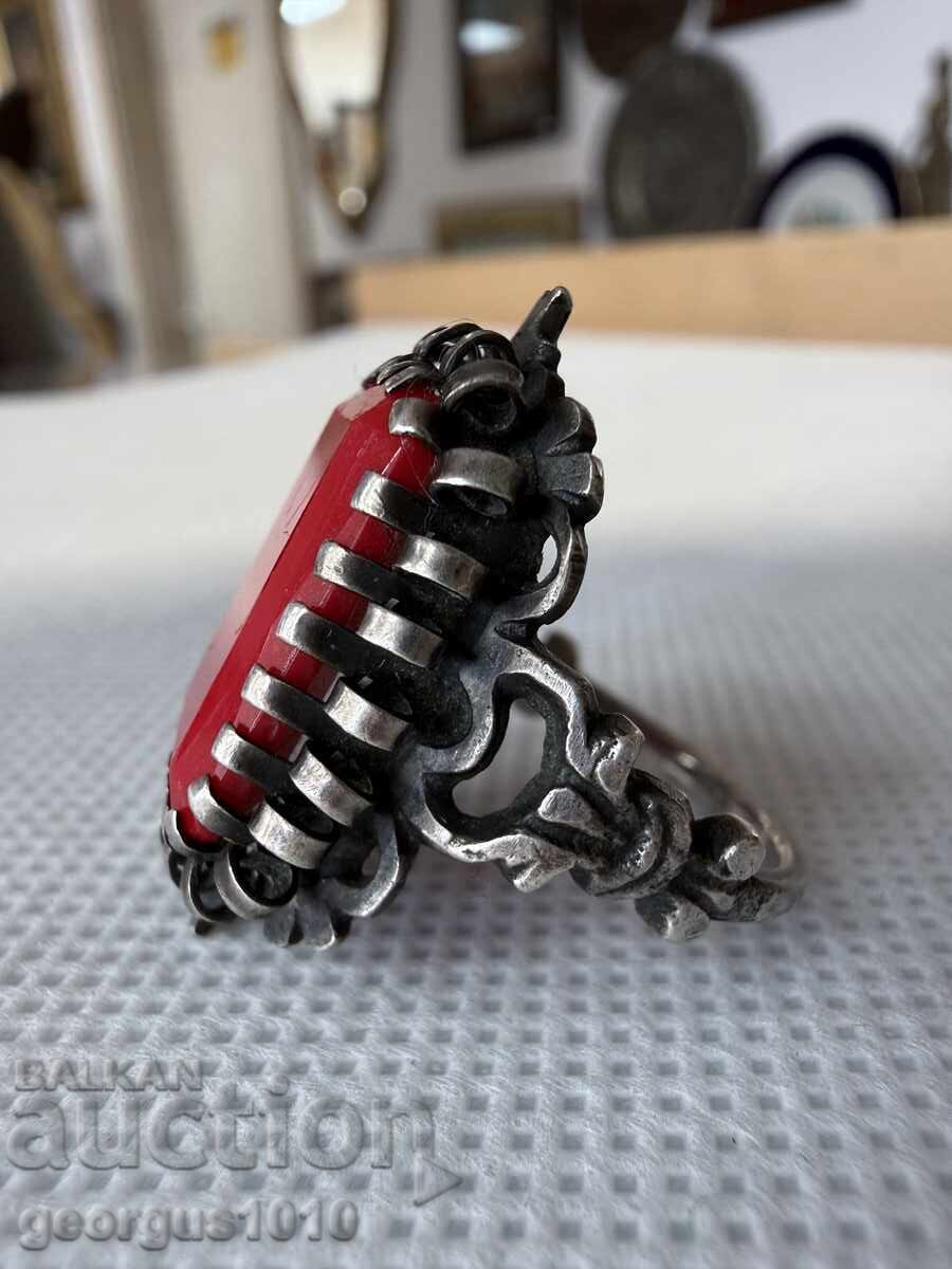 Сребърен пръстен с корал №7729 - 5 Сребърен пръстен с корал №7729 - 5