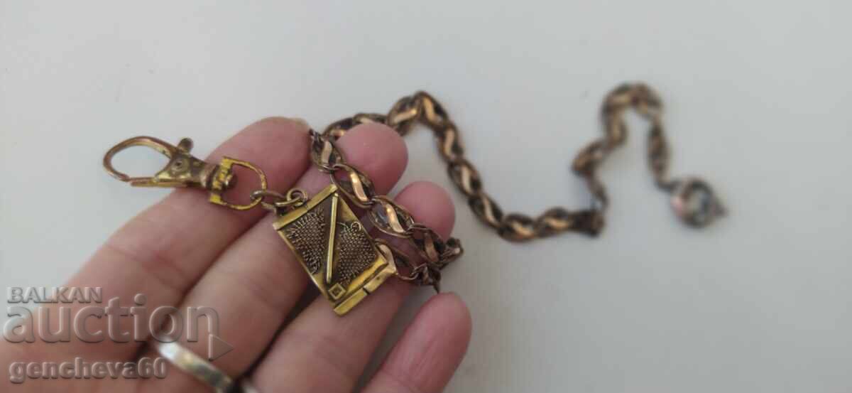 Παλιό λουράκι ρολογιού με επιχρύσωση με τιμή € 40.90 | 79.99 BGN