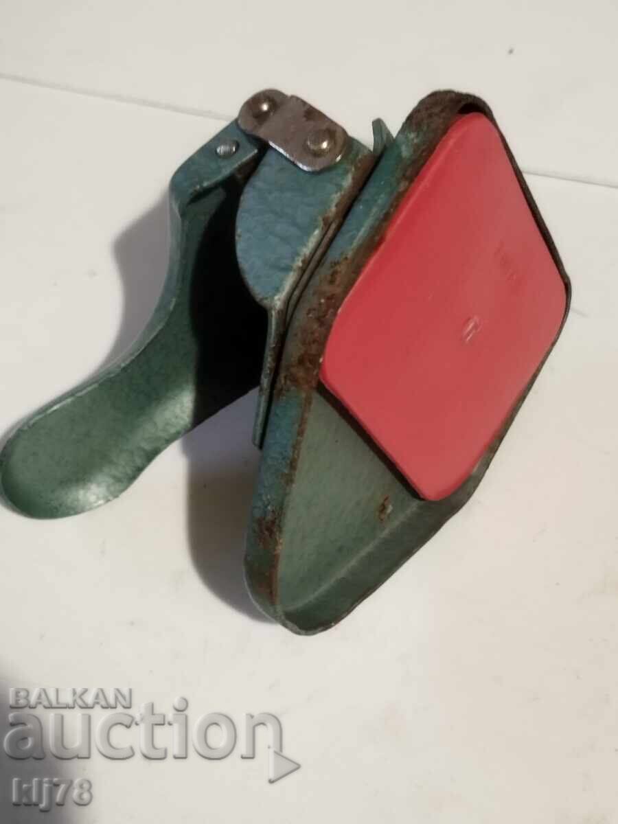 Аукцион Голям ретро перфоратор