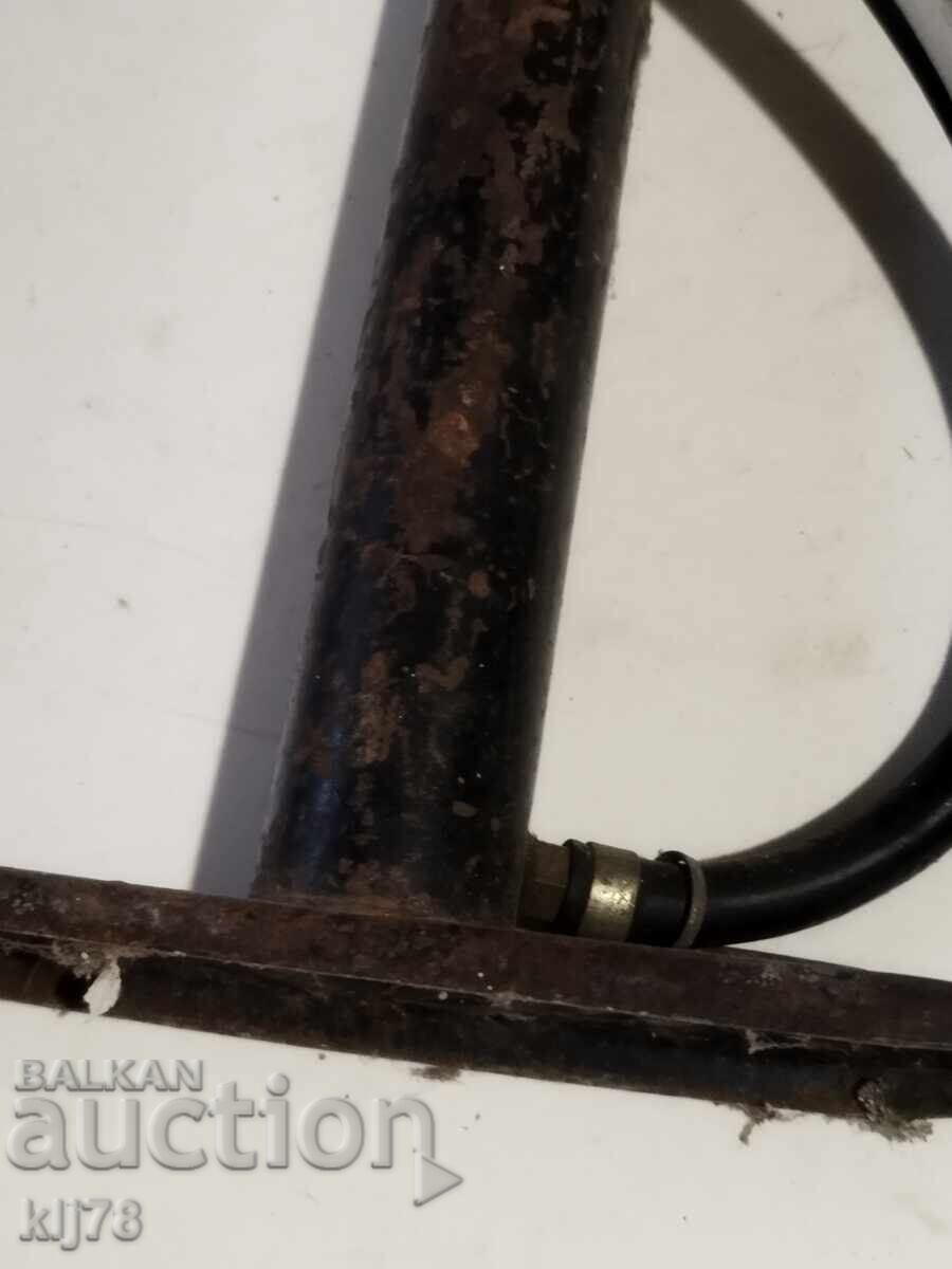 Ретро помпа с цена 0.01 лв. | € 0.01 Ретро помпа с цена 0.01 лв. | € 0.01