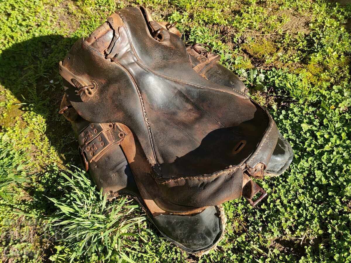 Șa militară, Regimentul 10 de cavalerie