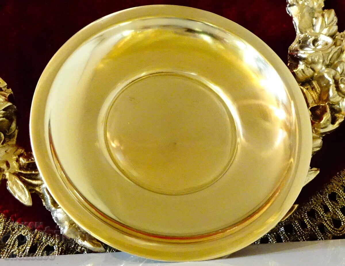 Бронзови чинии,различни модели 3 броя. - 6 Бронзови чинии,различни модели 3 броя. - 6