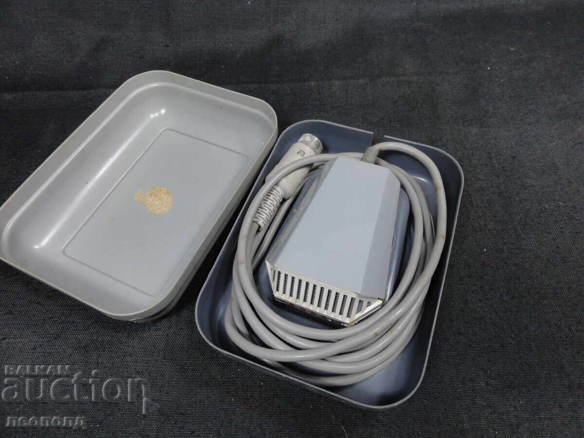 BZTS STAR RETRO MIKROFON GRUNDIG GDM 19 cu preț 0.01 BGN | € 0.01 BZTS STAR RETRO MIKROFON GRUNDIG GDM 19 cu preț 0.01 BGN | € 0.01