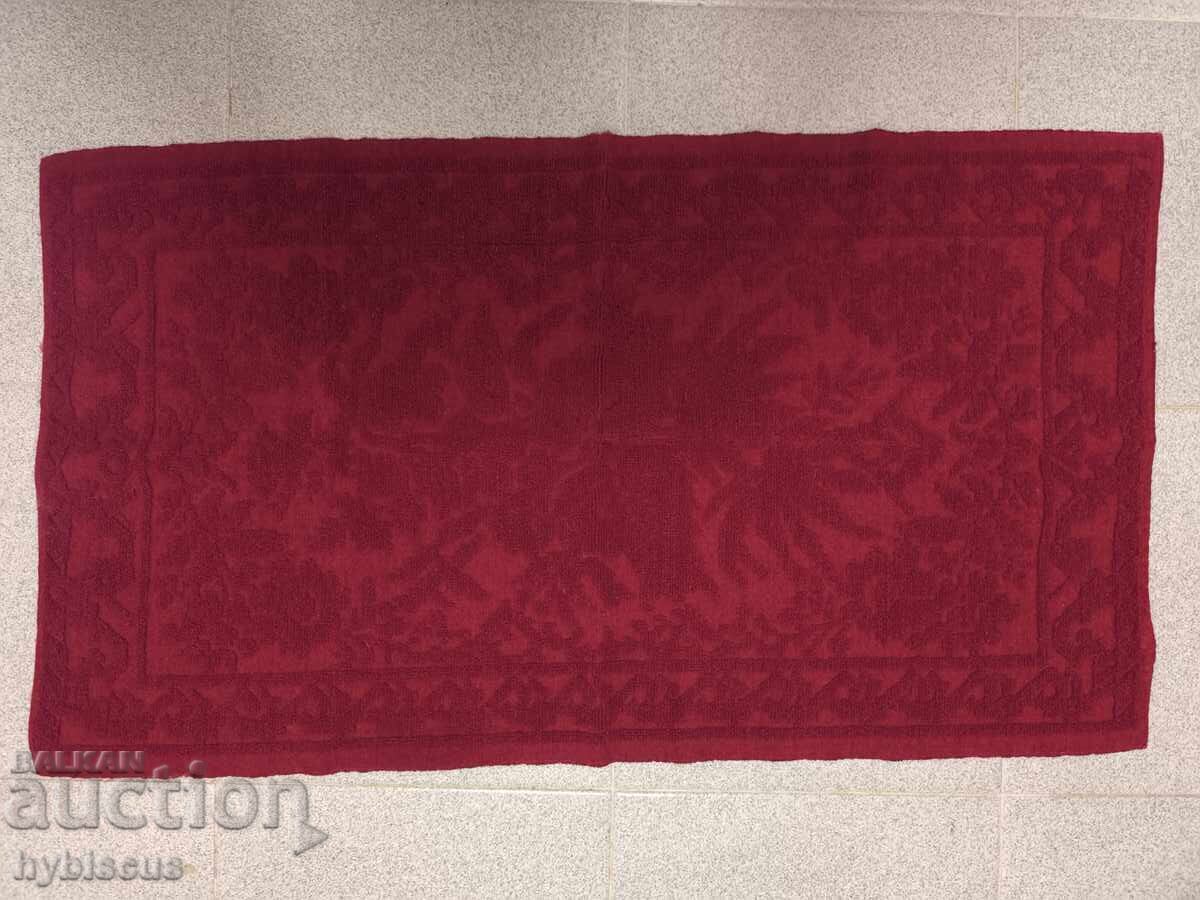 Autentic covor de lână vechi de perete, rustic cu preț € 12.00 | 23.47 BGN Autentic covor de lână vechi de perete, rustic cu preț € 12.00 | 23.47 BGN