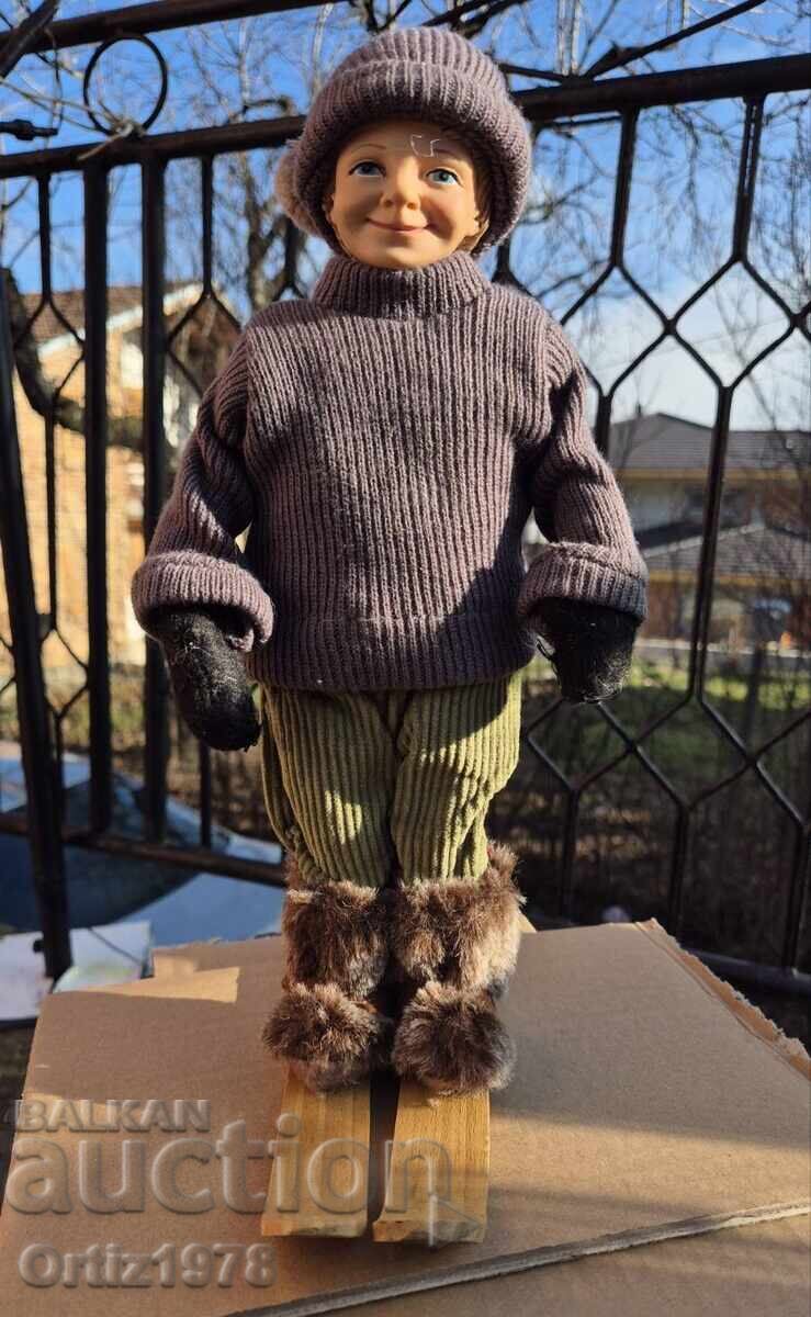 Винтидж Норвежки скиор, 1970г с цена € 39.88 | 78.00 лв.