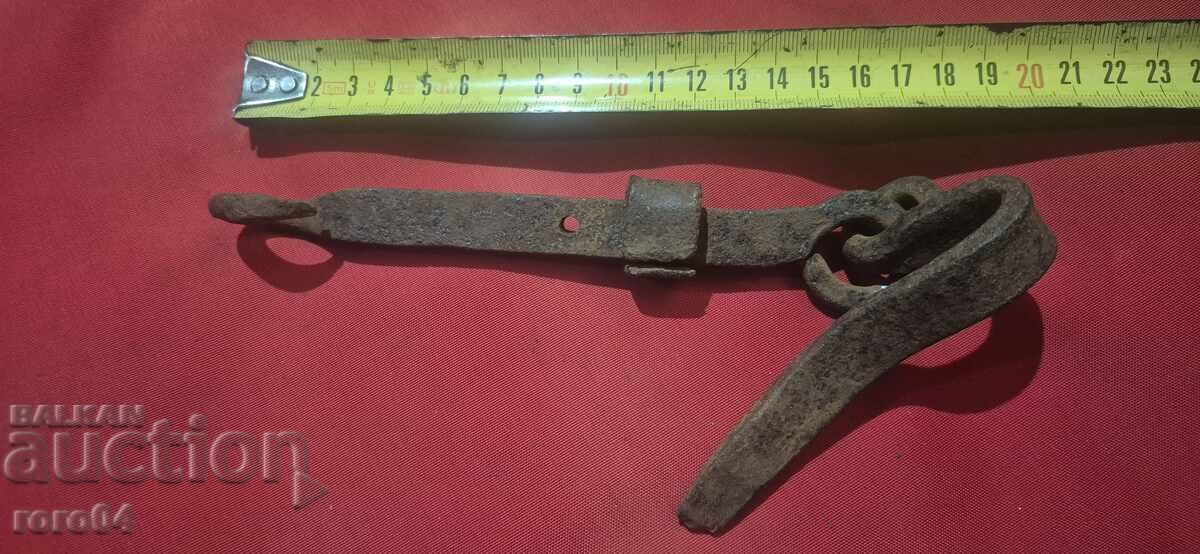OLD HAND-FORGED IRON - 7