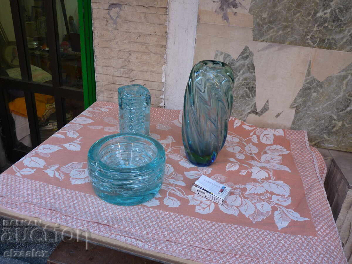 Стар масивен комплект цветно стъкло с цена 100.00 лв. | € 51.13 Стар масивен комплект цветно стъкло с цена 100.00 лв. | € 51.13