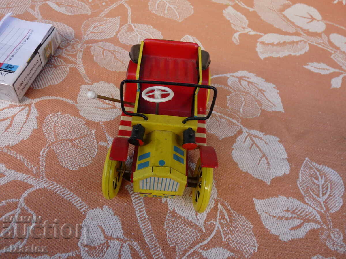 Livrarea Cărucior metalic vechi excelent