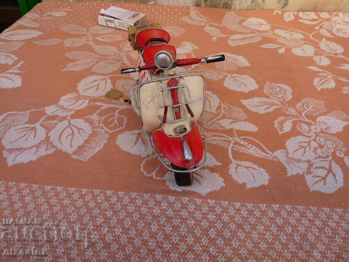 Licitație Motor metalic vechi, excelent