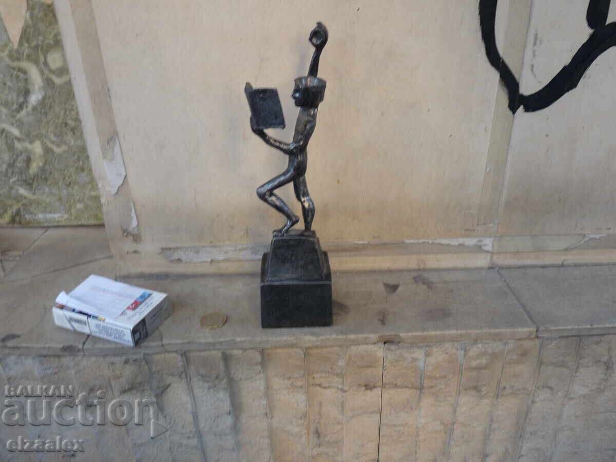 Масивна метална статуетка  свещник - 5