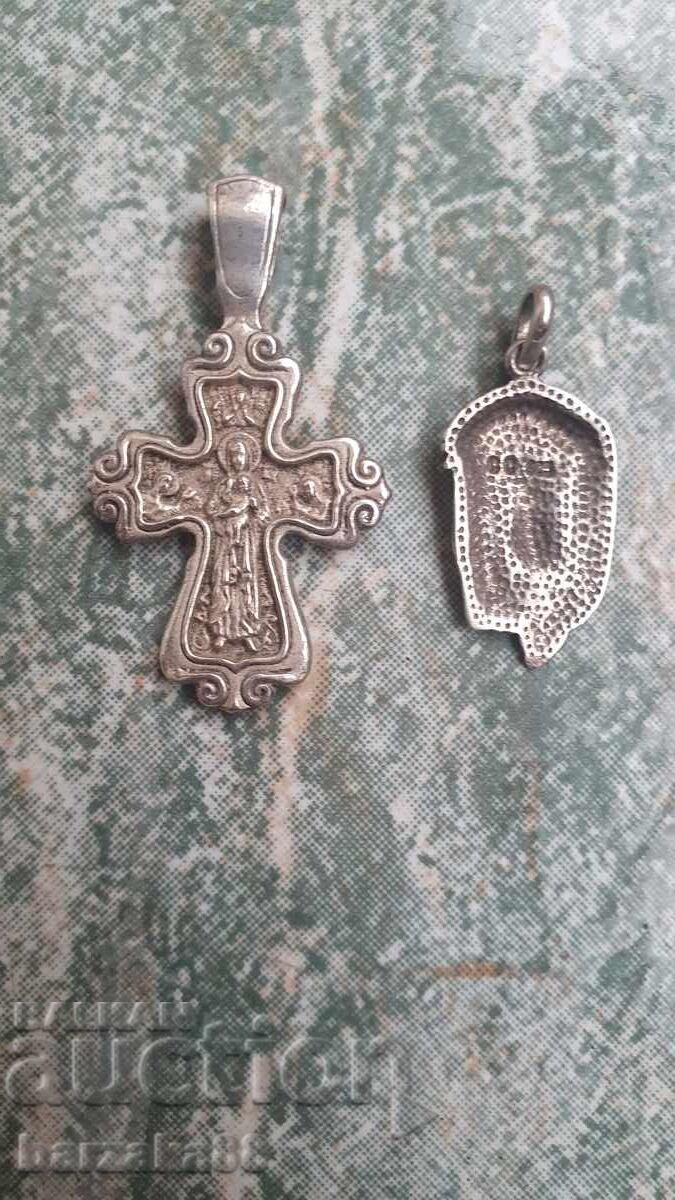 Livrarea Cruce și Pandantiv de Argint Livrarea Cruce și Pandantiv de Argint