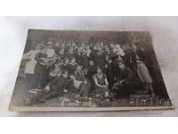 Fotografie Bărbați femei și copii 1 Mai 1933