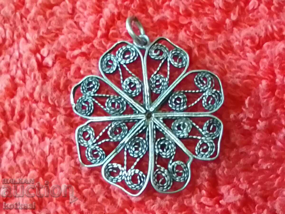 Παλιό μενταγιόν από ασημί φιλιγκράν - 6 Παλιό μενταγιόν από ασημί φιλιγκράν - 6