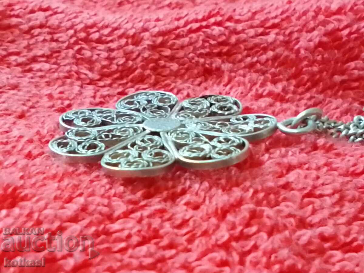 Доставка на Стара сребърна висулка филигран с гердан