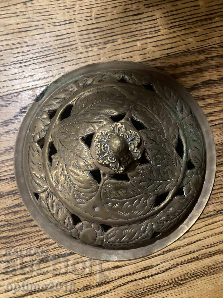 Επένδυση με ένθετα χάλκινο καπάκι με τιμή € 13.29 | 25.99 BGN