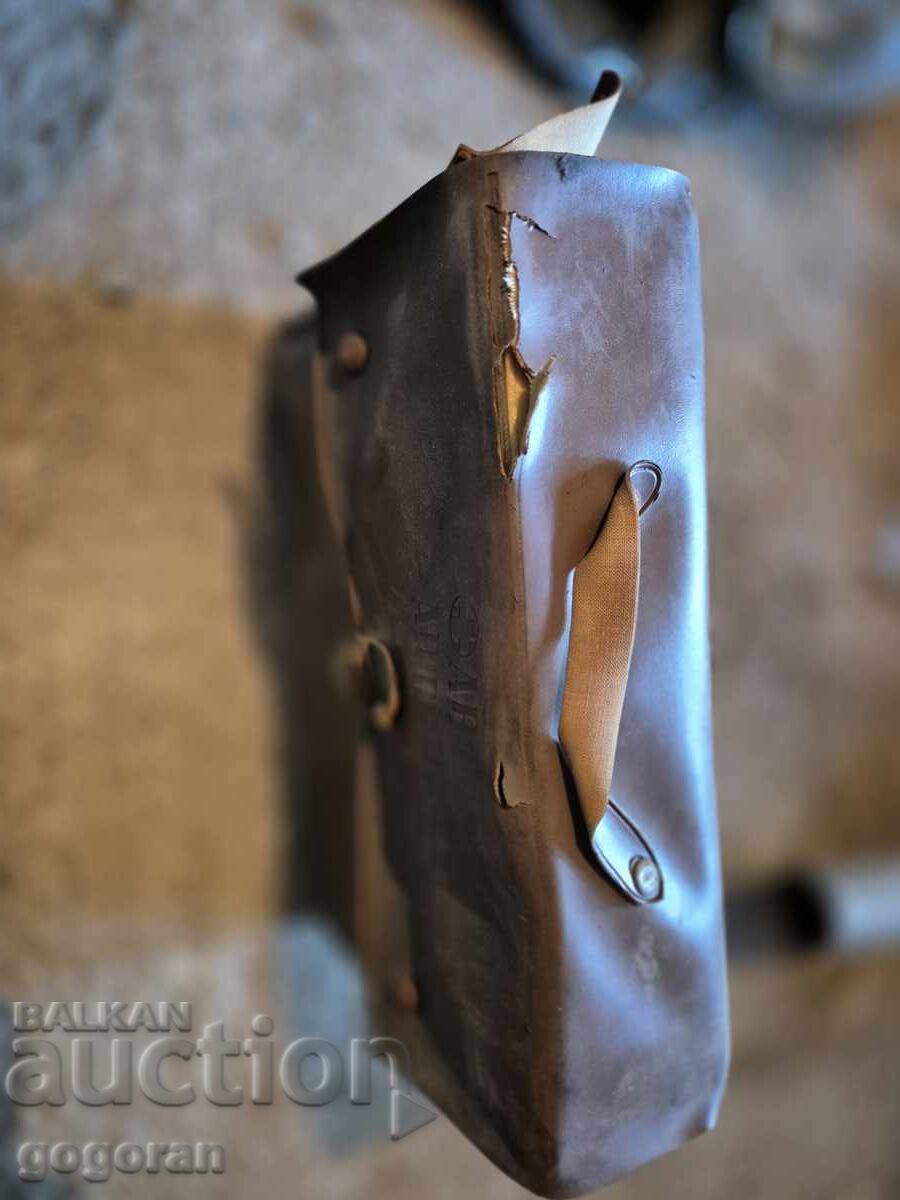 Old first aid kit with price € 4.00 | 7.82 BGN