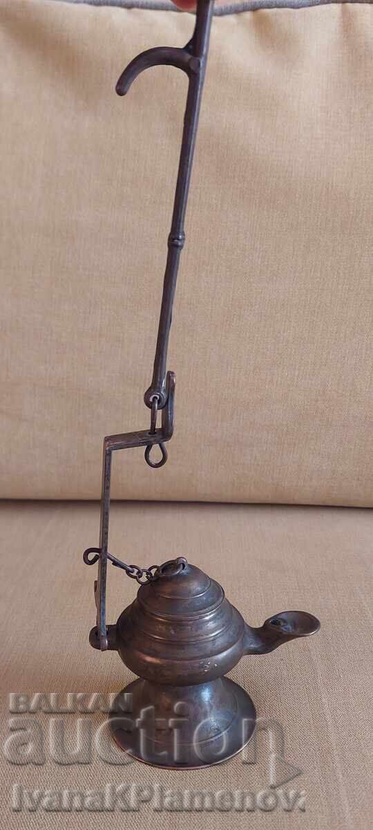 Λάμπα πετρελαίου ορείχαλκου ρετρό για συλλέκτες με τιμή € 23.01 | 45.00 BGN Λάμπα πετρελαίου ορείχαλκου ρετρό για συλλέκτες με τιμή € 23.01 | 45.00 BGN