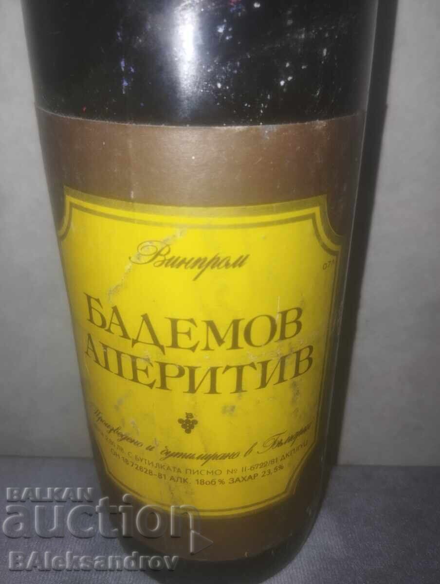 Licitație Sticlă de aperitiv de migdale pentru colecție