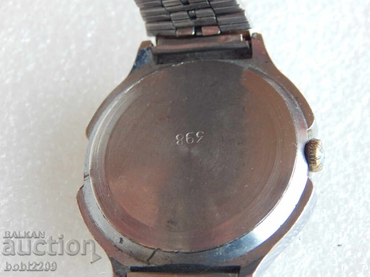 Δημοπρασία Rŭchen mekhanichen ρολόι Slava, proizvedeno v Rusiya Δημοπρασία Rŭchen mekhanichen ρολόι Slava, proizvedeno v Rusiya