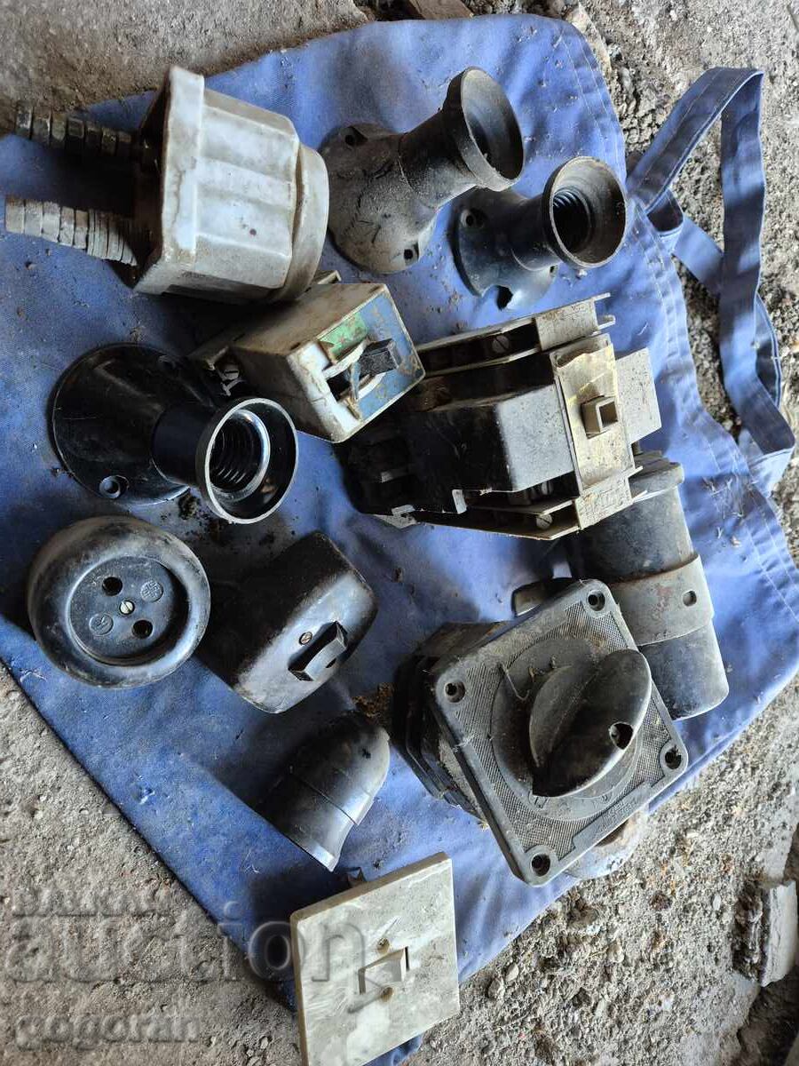 Διάφορα ηλεκτρικά εξαρτήματα Διάφορα ηλεκτρικά εξαρτήματα