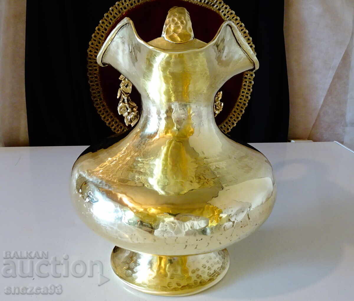 Царска бронзова кана за вино 3 л.,позлата. с цена € 152.88 | 299.01 лв. Царска бронзова кана за вино 3 л.,позлата. с цена € 152.88 | 299.01 лв.