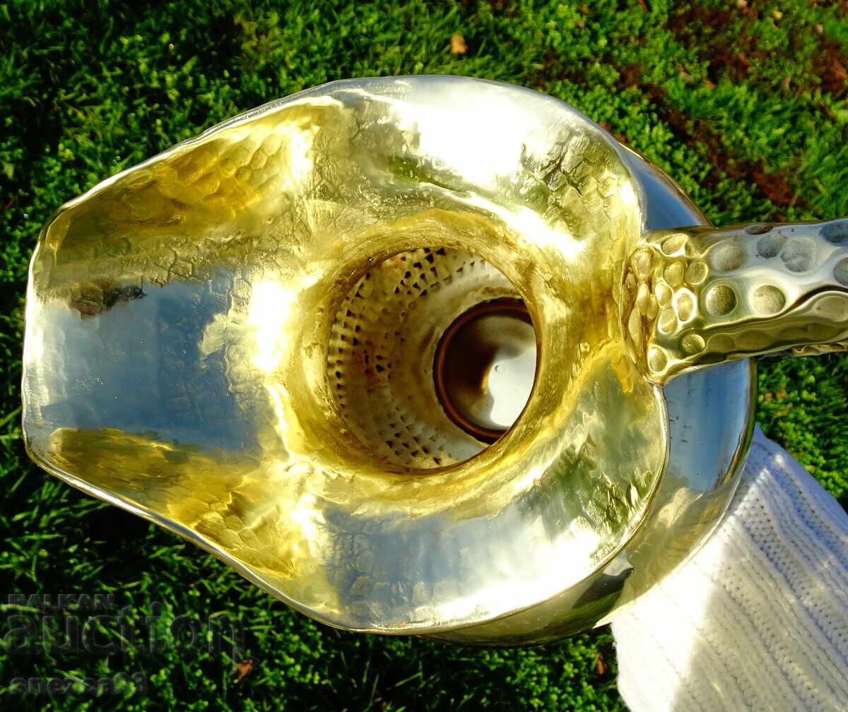 Царска бронзова кана за вино 3 л.,позлата. - 7 Царска бронзова кана за вино 3 л.,позлата. - 7