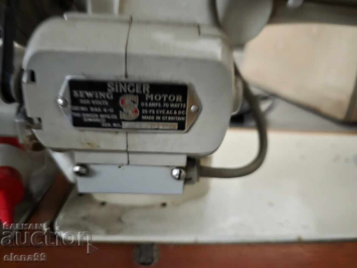 Mașină de cusut Singer 319 - 5 Mașină de cusut Singer 319 - 5