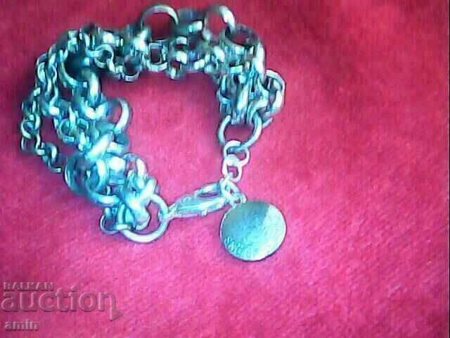 Auction 3 beautiful bracelets Auction 3 beautiful bracelets