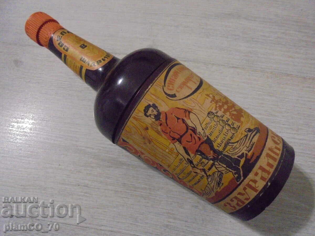 №*8409 Стар руски бакелитов цигаретник във форма на бутилка - 5