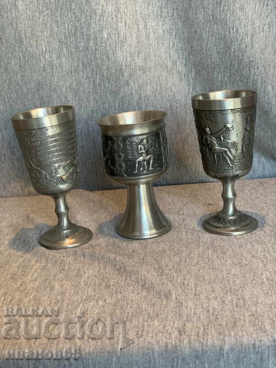 Licitație cupe de cositor Licitație cupe de cositor