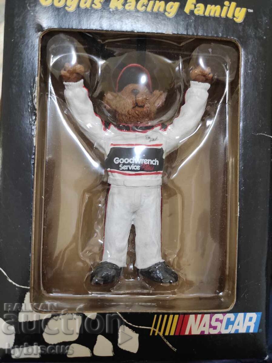 Urși NASCAR Boyd's Racing Family cu preț € 35.00 | 68.45 BGN