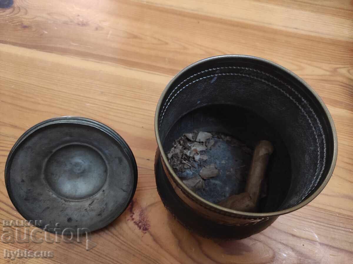 Δημοπρασία Αντίκα ολλανδικό ορειχάλκινο δοχείο για καπνό