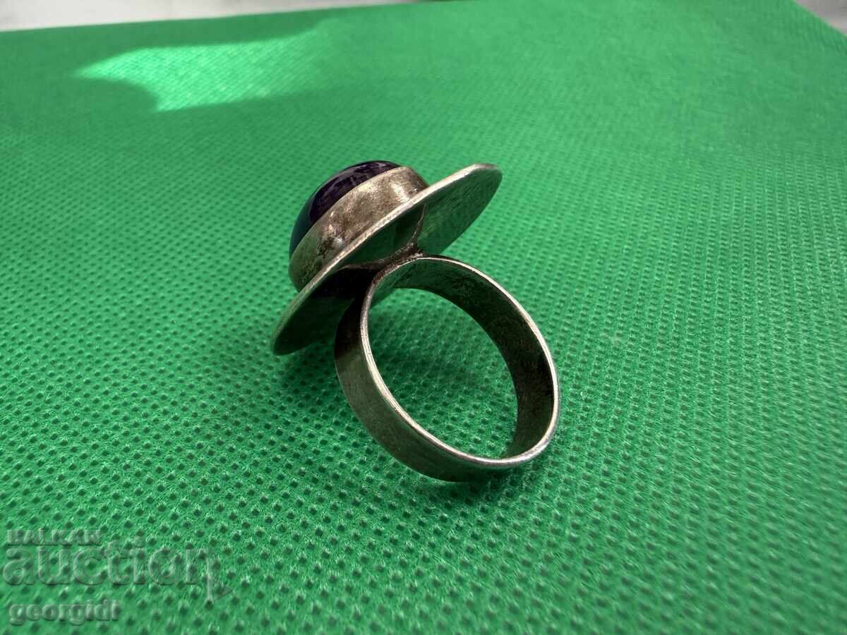 Доставка на Сребърен пръстен с голям Аметист и красива корона. №7737 Доставка на Сребърен пръстен с голям Аметист и красива корона. №7737