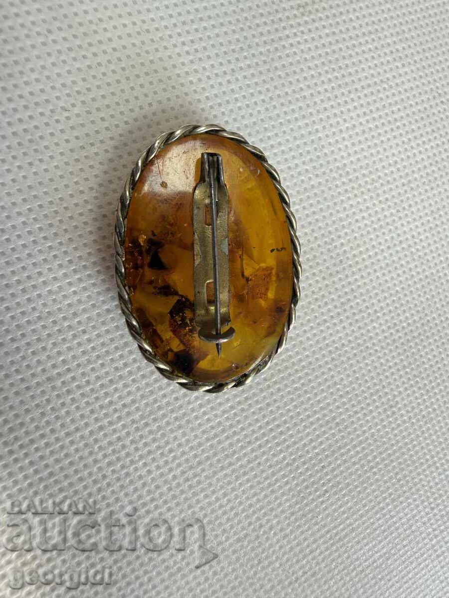 Old amber brooch. No. 7740 - 5 Old amber brooch. No. 7740 - 5