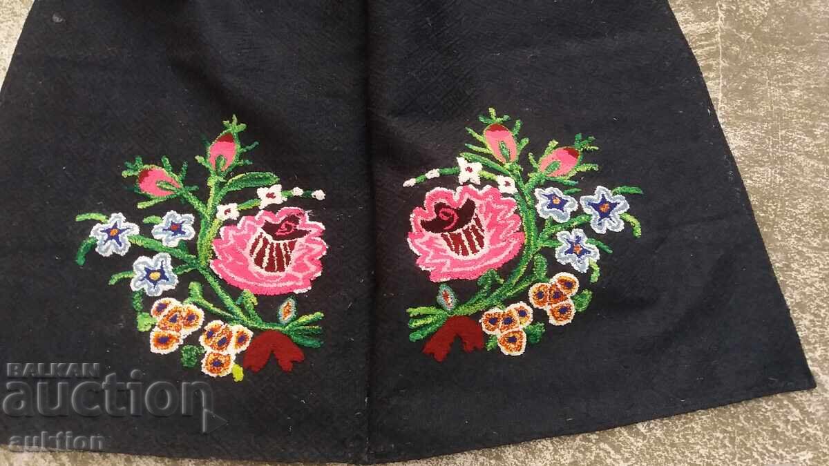 Аукцион ВЪЗРОЖДЕНСКА ПИСАНА ВЪЛНЕНА ПРЕСТИЛКА