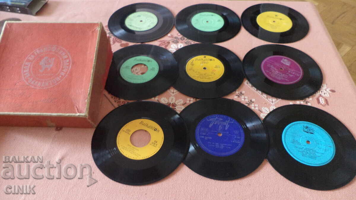 LOT SMALL GRAMOPHONE RECORDS LOT SMALL GRAMOPHONE RECORDS
