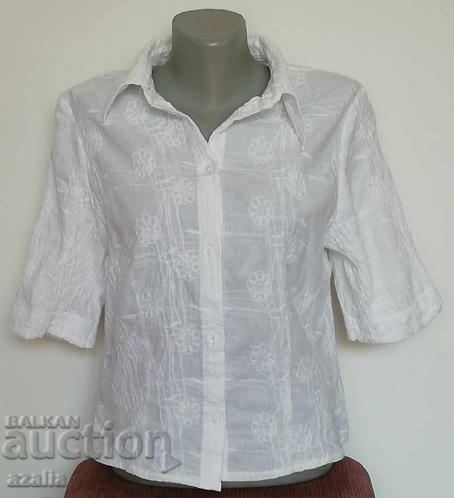 White shirt with embroidery with price € 5.62 | 10.99 BGN White shirt with embroidery with price € 5.62 | 10.99 BGN