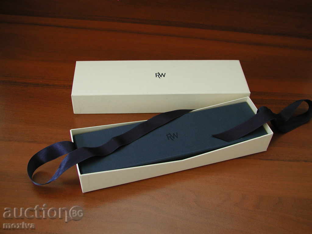 Auction  Raymond Weil Watch Box - New