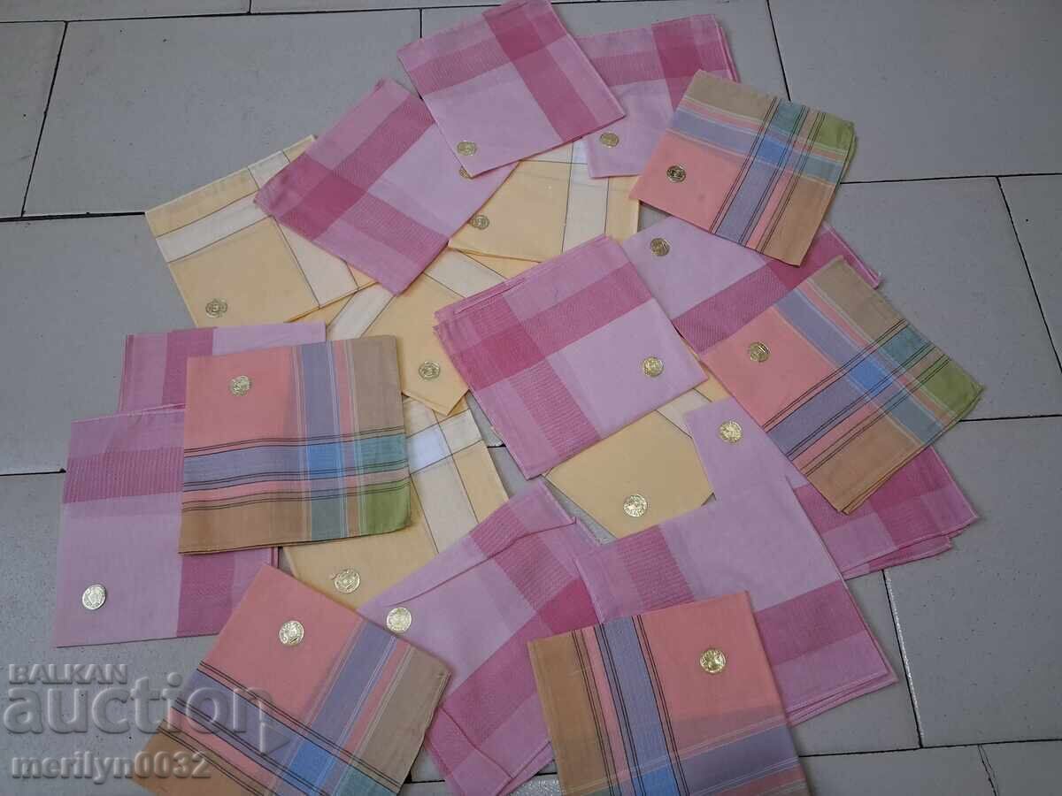 НРБ сватбарски кърпички 20 бр кърпа НЕПОЛЗВАНИ НРБ сватбарски кърпички 20 бр кърпа НЕПОЛЗВАНИ