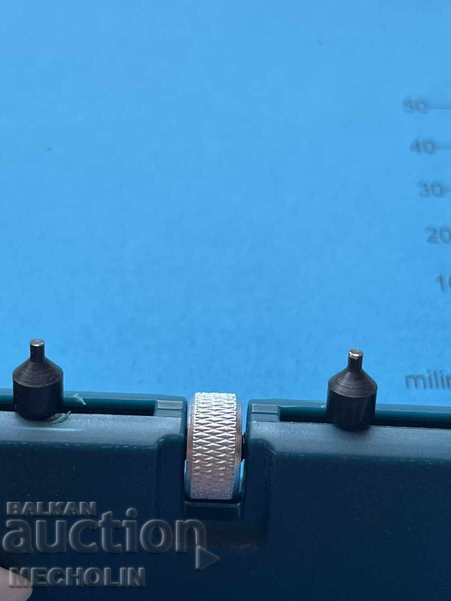 INSTRUMENT PENTRU DESCHIS CARCASE DE CEAS - 5